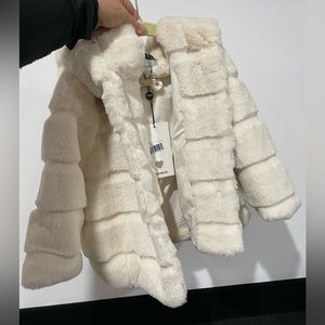 Apparis ivory faux fur never worn